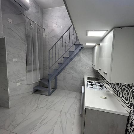 Mini House Vicoletto Pontenuovo 41 Apartment Naples Luaran gambar