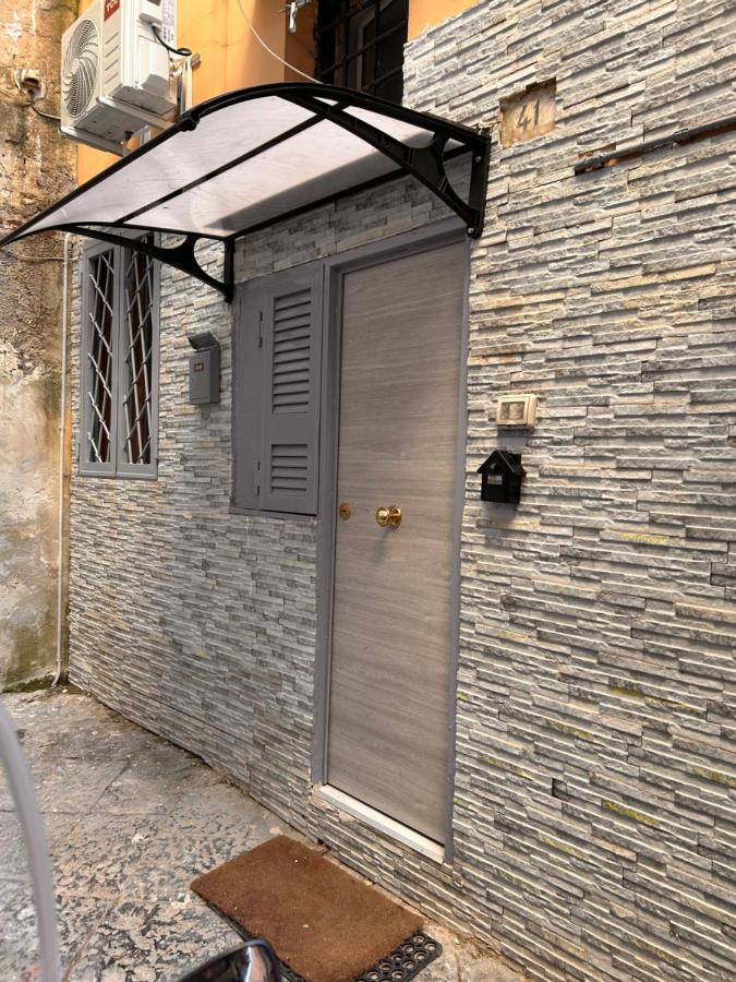 Mini House Vicoletto Pontenuovo 41 Apartment Naples Luaran gambar